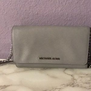 LAST CHANCE ! MK Jet Set Wallet On Chain